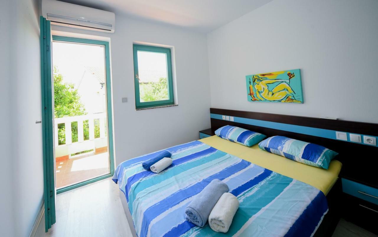 Apartments Dvori Novalja Zewnętrze zdjęcie