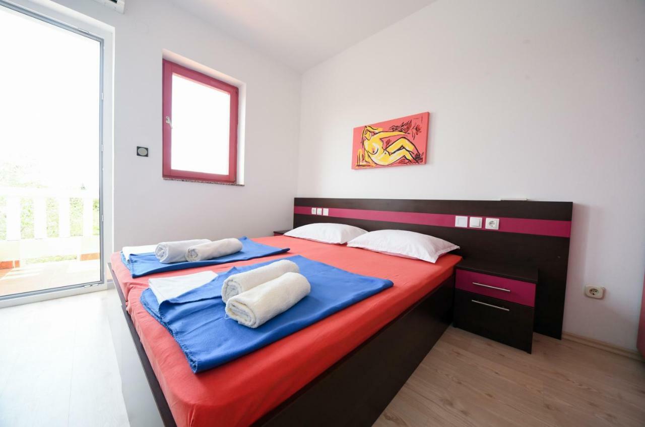 Apartments Dvori Novalja Zewnętrze zdjęcie